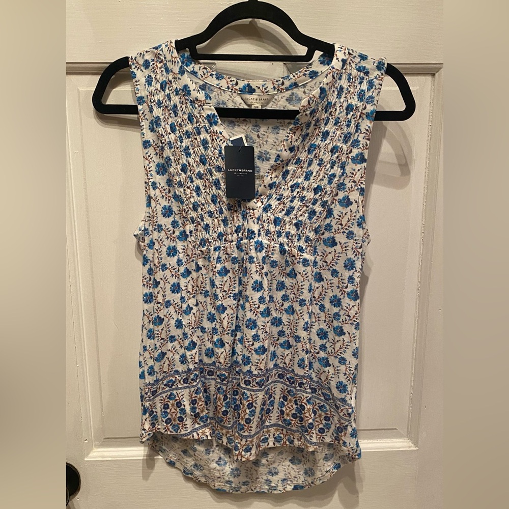 Lucky Brand blouse shirt tank top sleeveless, white with blue floral small